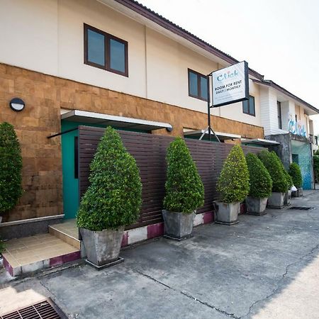 Oyo 345 The Click Guesthouse At Chalong Phuket Luaran gambar