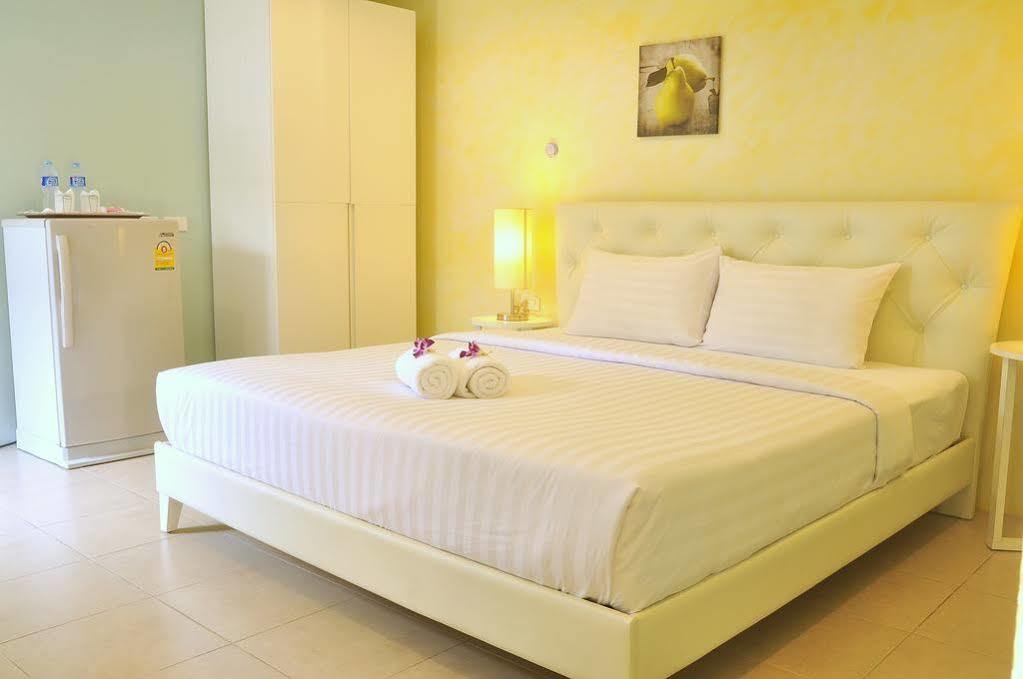 Oyo 345 The Click Guesthouse At Chalong Phuket Luaran gambar